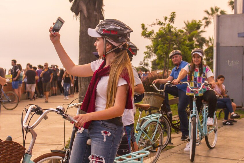 Half Day Gastronomic Biking Tour in Miraflores and Barranco