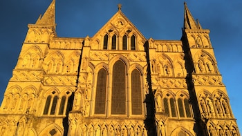 Private Tour of Oxford, Stratford-upon-Avon, the Cotswolds & Warwick Castle