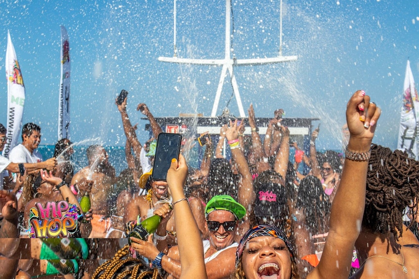 Hip Hop Sessions Boat Party