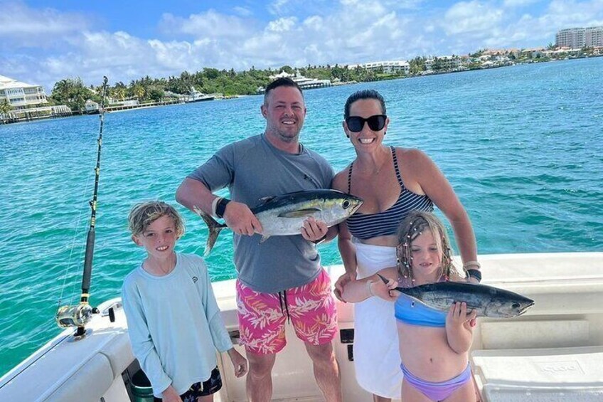 Private Snorkeling or Fishing in Nassau - 38ft Freestyle