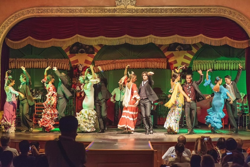 City Sightseeing & Live Flamenco Night Show in Sevilla