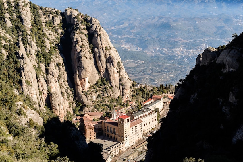 Foto 5 von 9 laden Montserrat Monastery & Natural Park Hiking with Railway