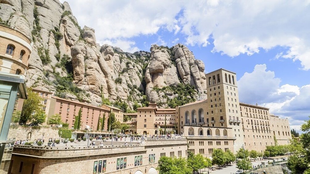 Foto 4 von 9 laden Montserrat Monastery & Natural Park Hiking with Railway
