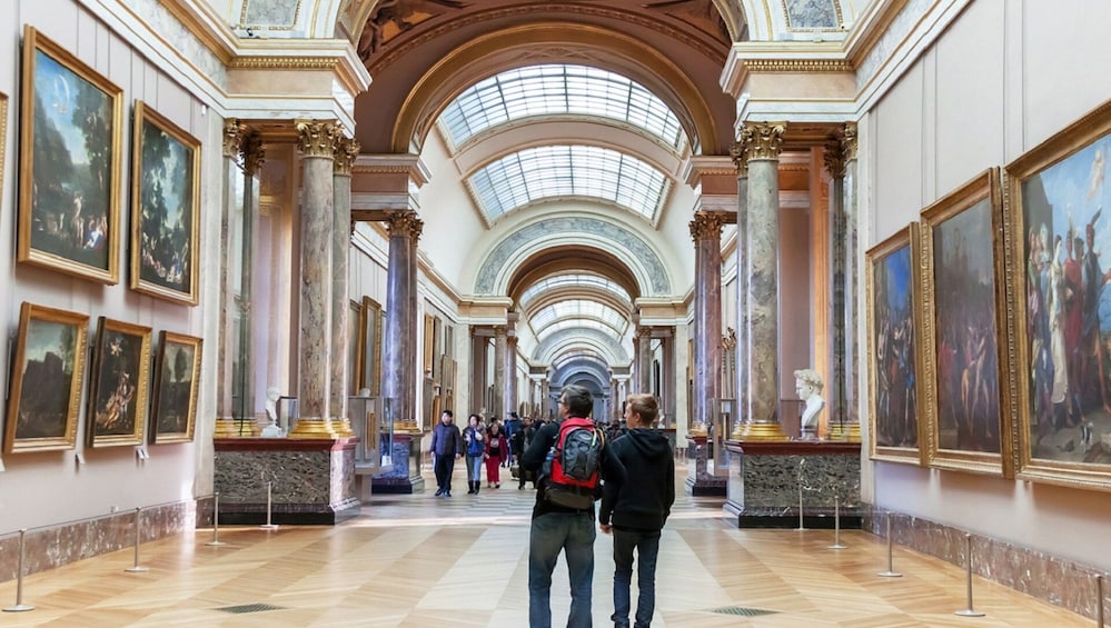 guided tour louvre reddit