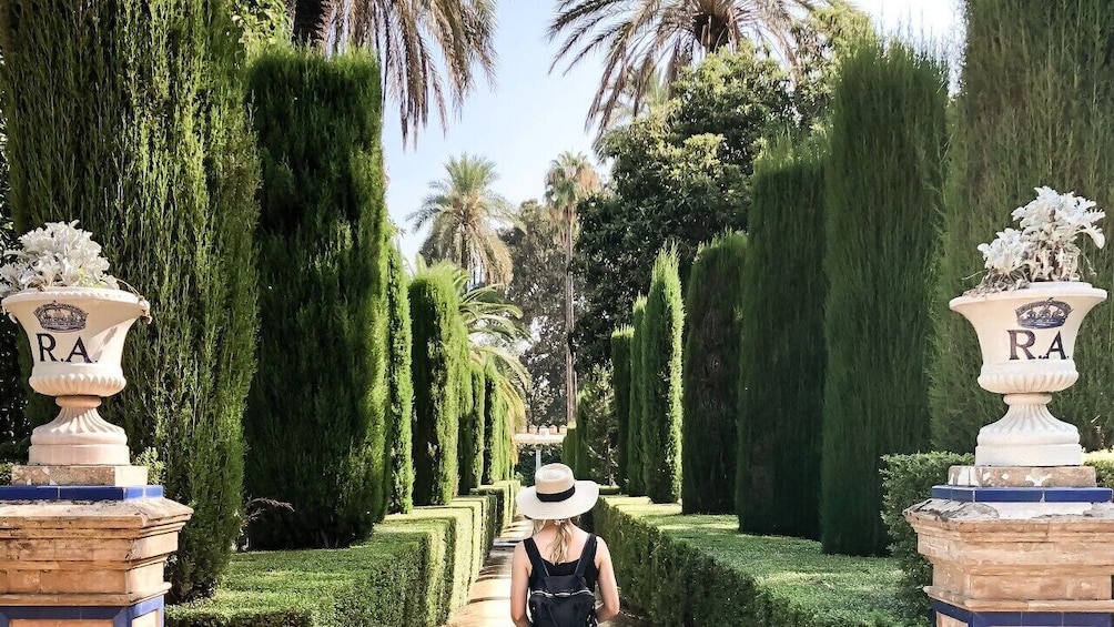 Seville, Alcázar,Cathedral-Giralda Skip-the-Line Guided Tour