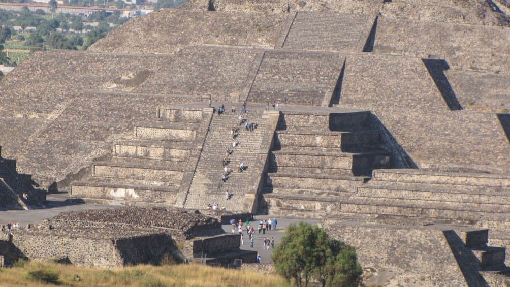 Close up of Teotihuacan structure.