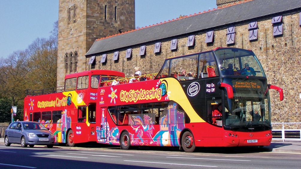 cardiff open bus tour