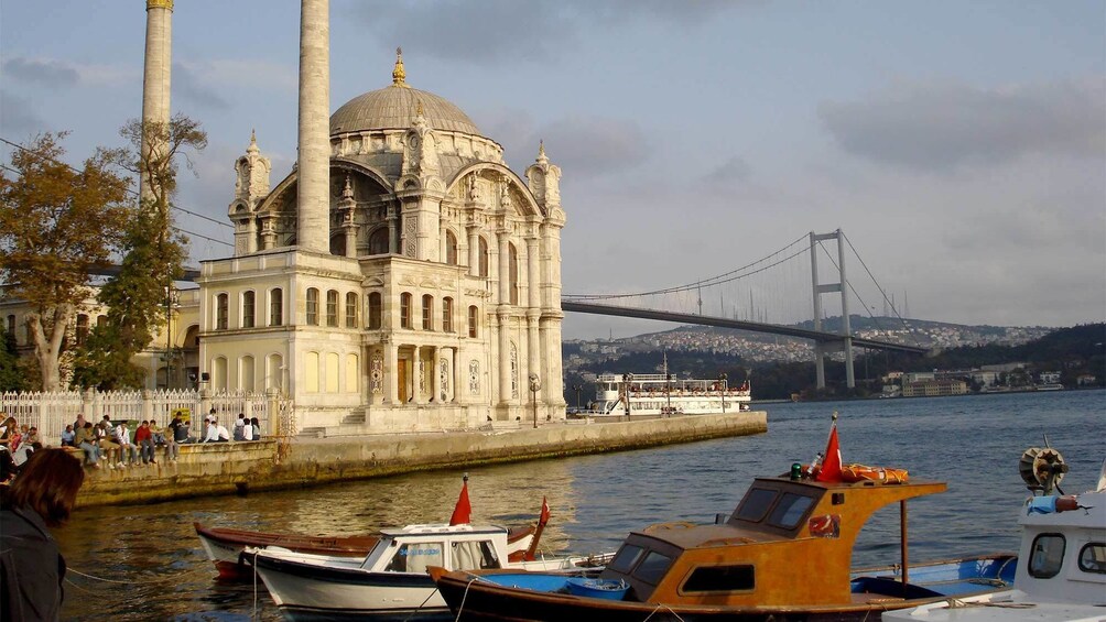 Bosphorus Cruise in Istanbul 