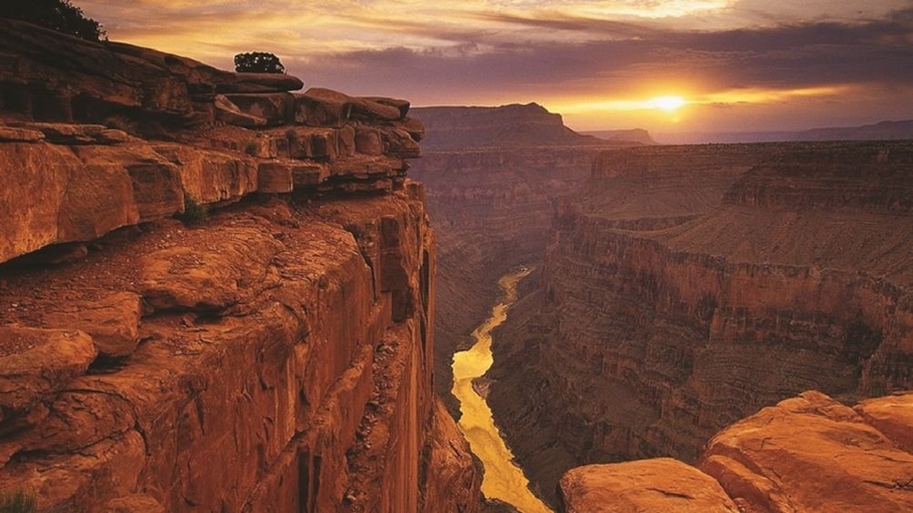Oman Grand Canyon & Nizwa full day tour