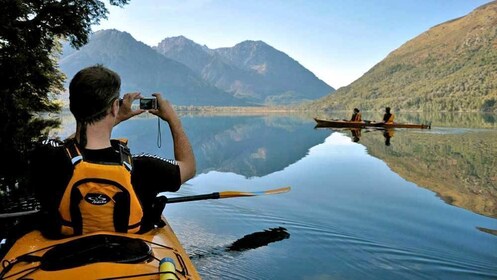 Aventura privada de kayak y senderismo en el lago Mascardi