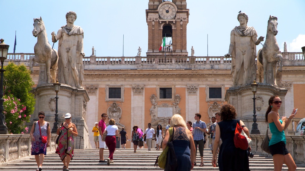 Tourists at Piazza Venezia in Rome