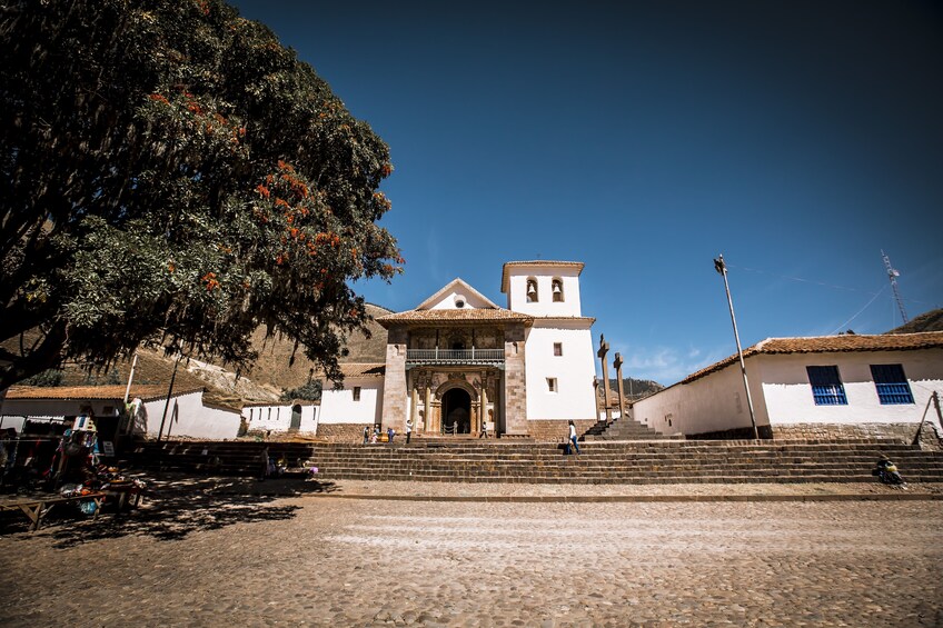 Cusco to Puno Shuttle & Guided Tour with Lunch