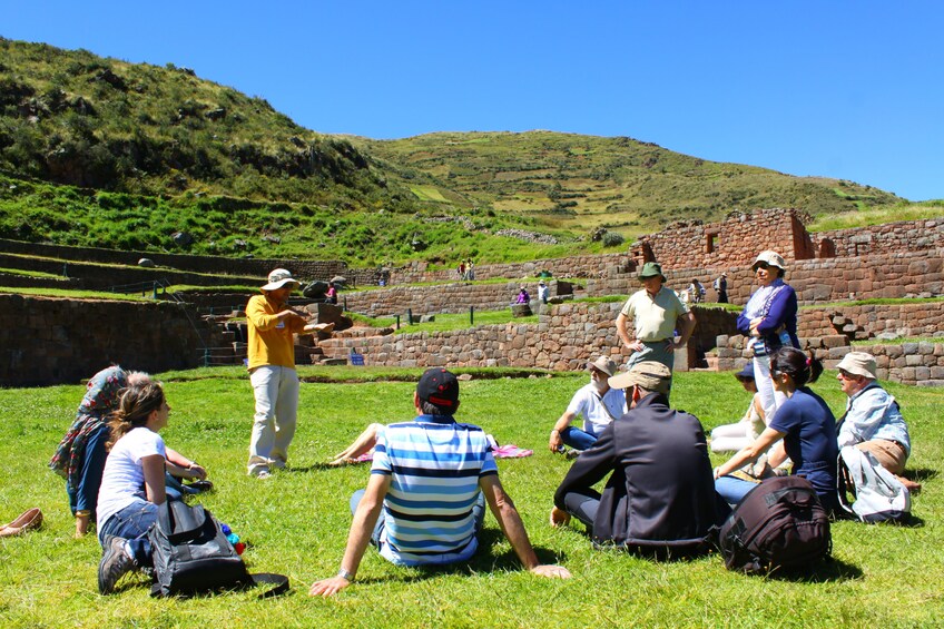 Half-Day Tour to Tipón, Pikillaqta and Andahuaylillas