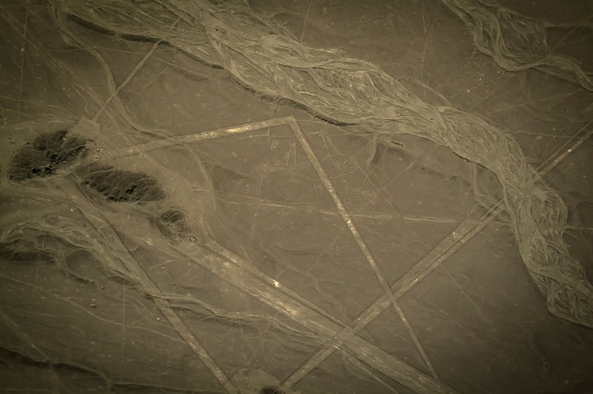 Nazca Lines Flying Tour from Pisco