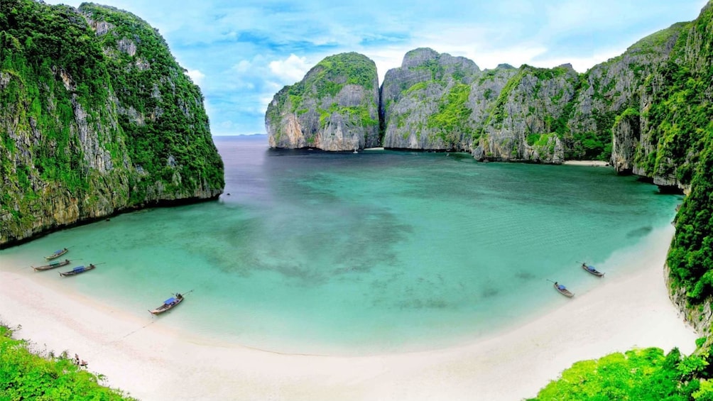 Travstore Phi Phi Cruise-Lunch Included Full Day tour