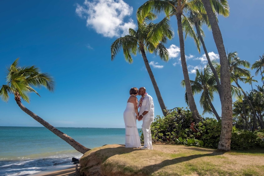Waikiki/Honolulu Wedding or Vow Renewal Packages