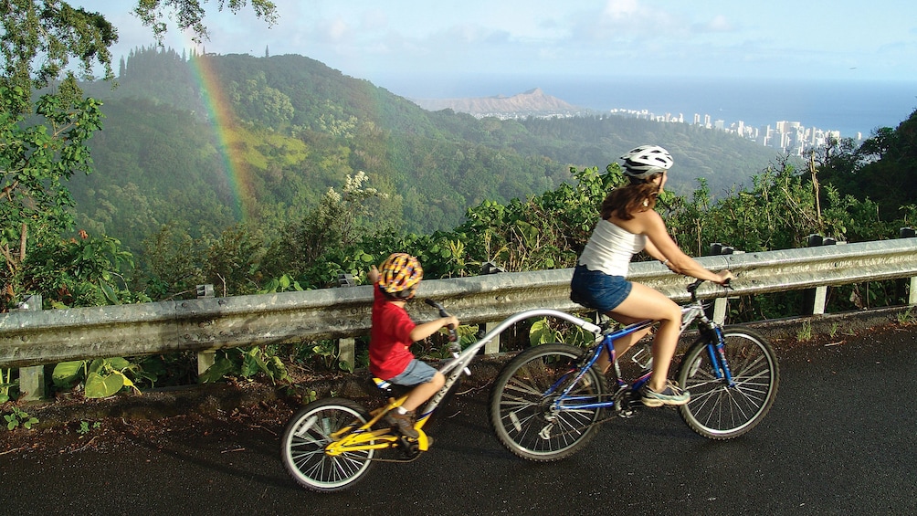 Tandem bike options are available on this downhill adventure