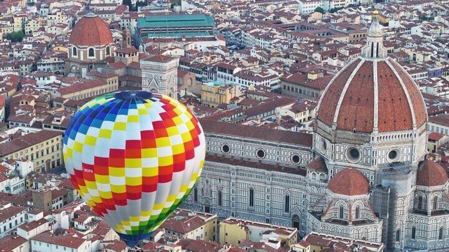 Hot air balloon tour over Florence