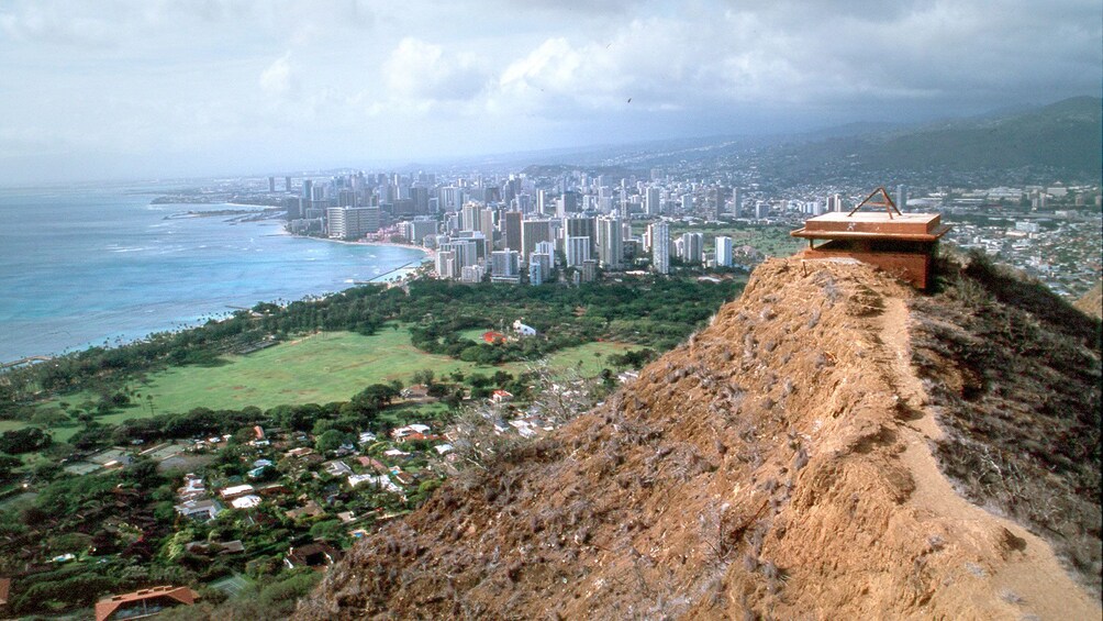 Diamond Head Crater Hiking Tour