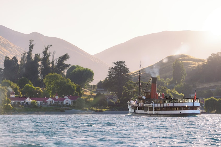 TSS Earnslaw Cruise & Walter Peak Farm Tour