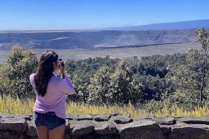 Big Island in a Day: Volcanoes, Waterfalls, Small Group Tour