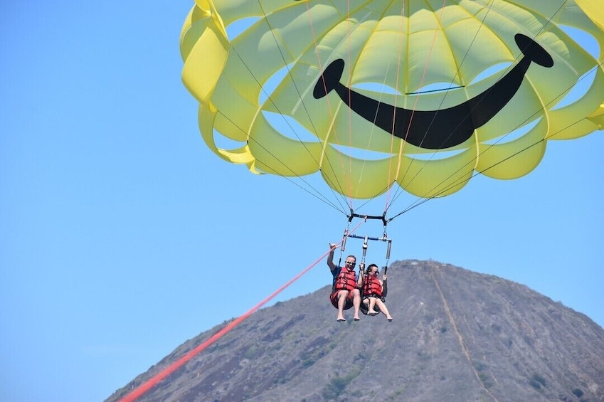 Parasailing Experience for Families, Couples & Friends 