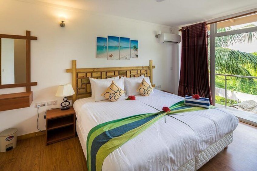 Shallow Lagoon Rasdhoo room