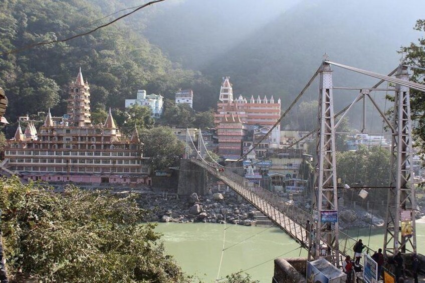 Lakshman Jhula Bridge