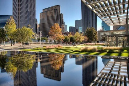 Welcome to Dallas: Private Half-Day Walking Tour