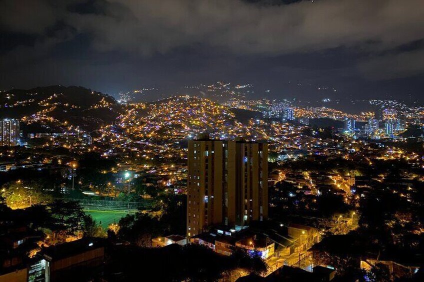 Private and Night Tour of the City of Medellin
