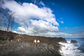 Elite Volcano Hike From Kona or Hilo