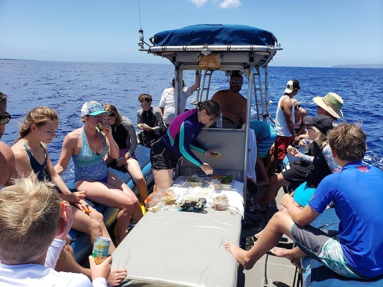 4 hour Snorkel and tour Kanaio Coast
