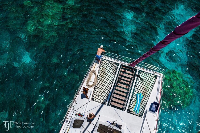 Kealakekua Bay & Captain Cook Monument Snorkel & Sail