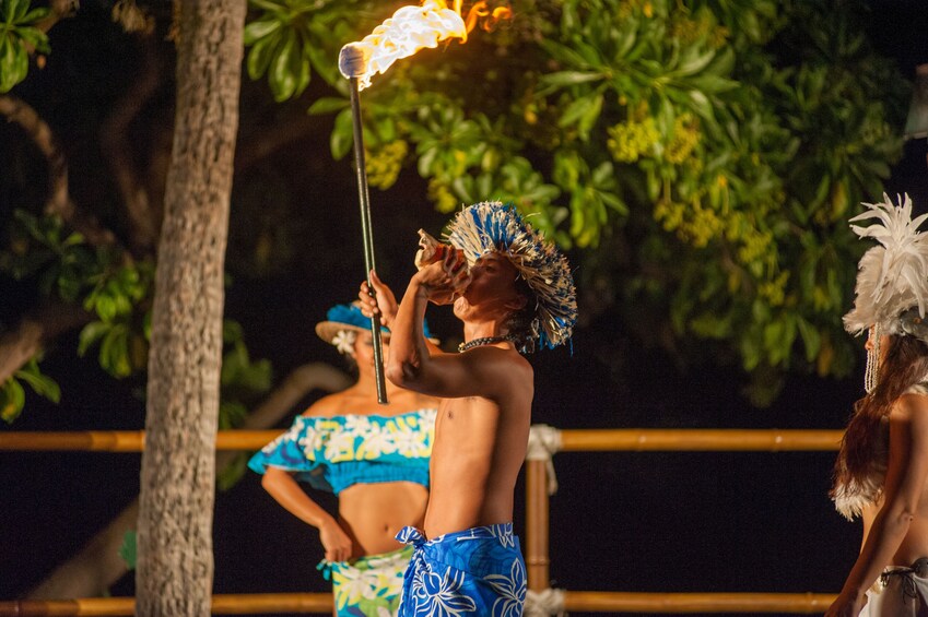 Royal Kona Luau and the Royal Kona Resort