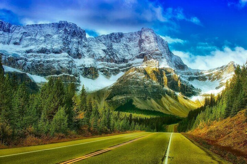 GPS-Guided Audio Driving Tour between Lake Louise and Calgary