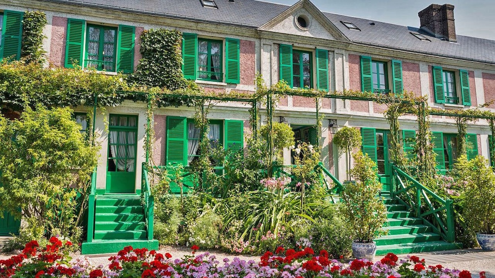 Monet's house with ivy on exterior