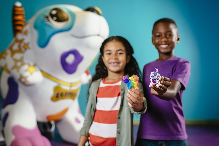 Carregar foto 3 de 12. Crayola Experience Admission Tickets