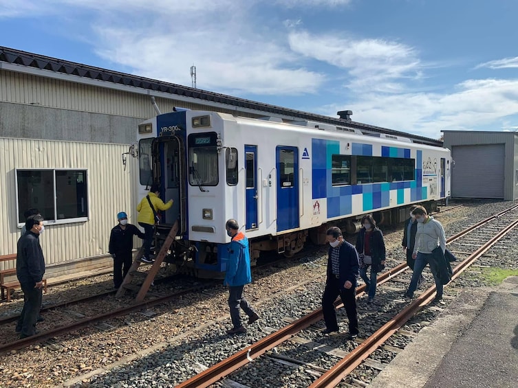 Train driving & sake brewing tour