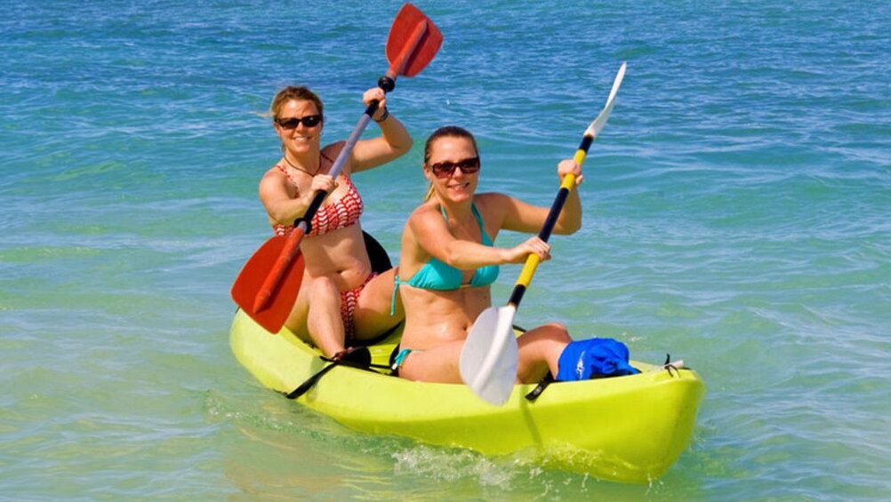 Two women on a Kayak Snorkel Tour in Maui