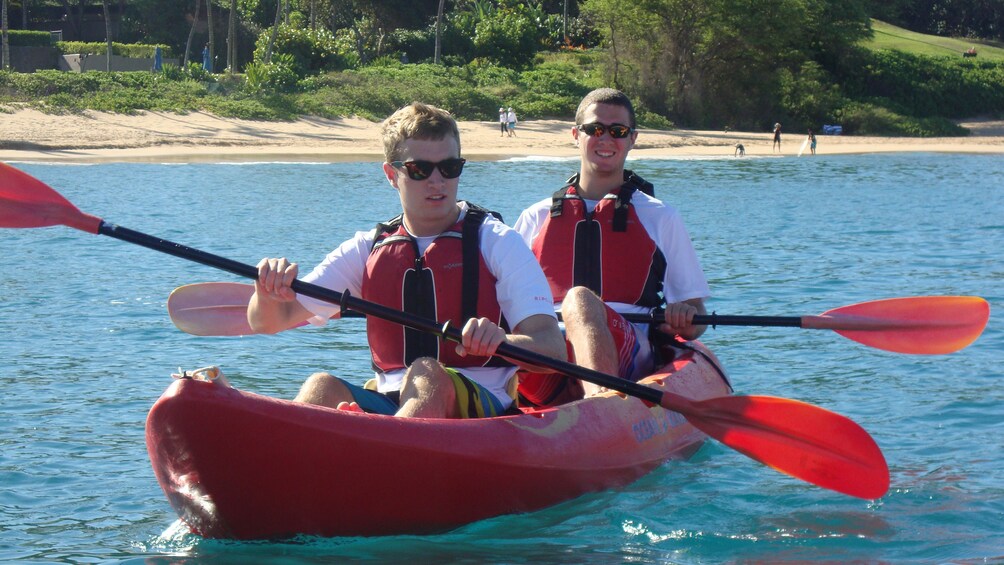 Two men on a Kayak Snorkel Tour in Maui