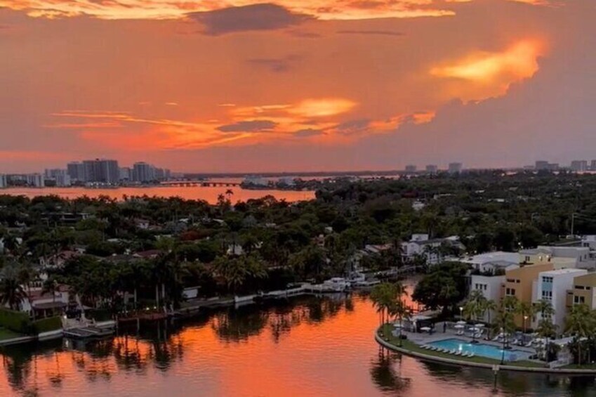 Private Night and Sunset Cruise in Miami with Skyline View