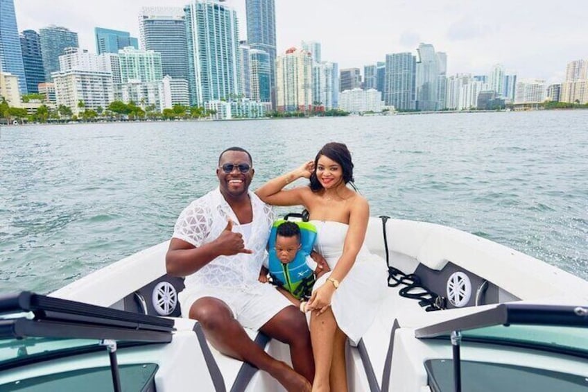 Top Rated: Best Private Boat Charter in Miami with guided captain