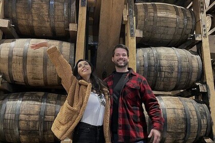 Nashville Jack Daniel's Whiskey Distillery Tour, Live Music & BBQ