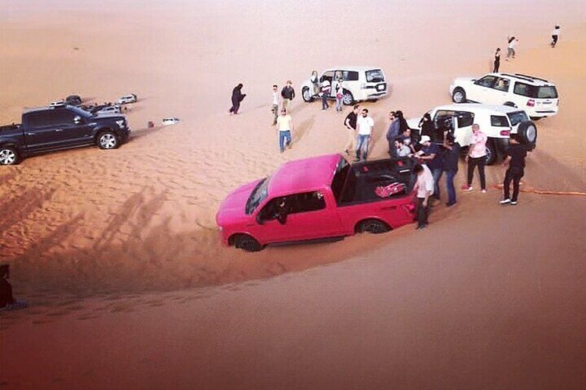 Full-Day Tour to Saudi Red Sand Dunes from Riyadh with Dinner