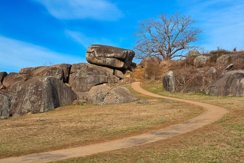 Devil's Den Self-Guided Walking Tour