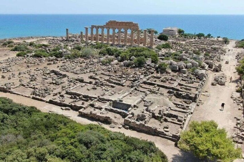 Visit Segesta and Selinunte from Trapani