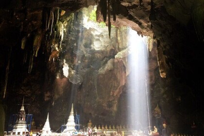 Petchaburi Highlights Khao Luang Cave, Palaces & Temples Group Tour from Hu...