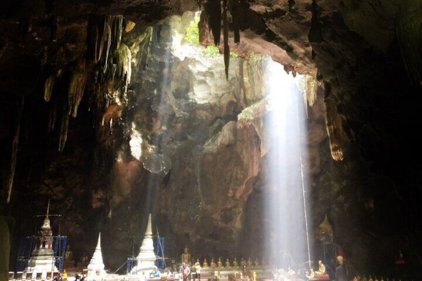 Tour to Petchaburi Highlights and Khao Luang Cave from Hua Hin