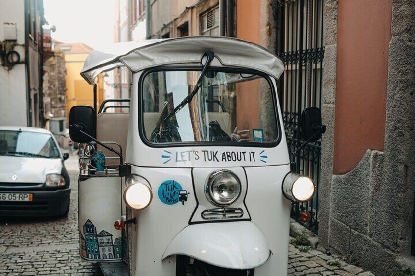 1.5-Hour Private Electric Tuk Tuk Sightseeing Tour Historic Porto