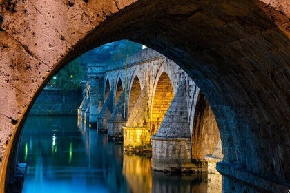 Vanuit Sarajevo: Višegrad, Andrićgrad, Drvengrad & Šargan tour